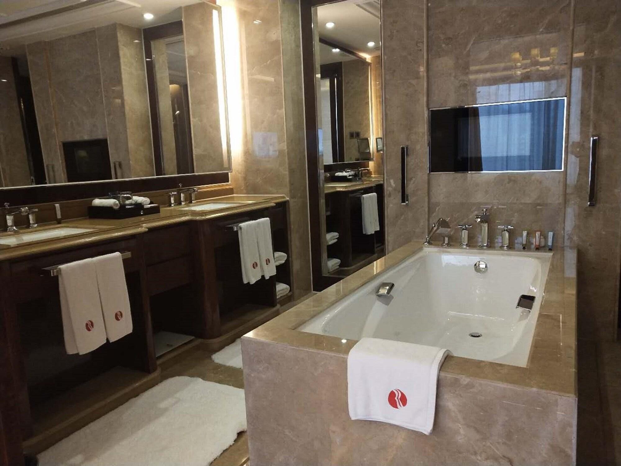 Ramada Plaza Qiandeng Kunshan Kunshan  Exterior foto
